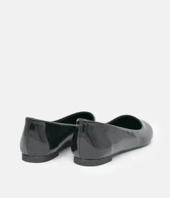 Belle & Lucy Classic Black Pointy Ballet Flats