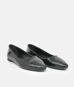 Belle & Lucy Classic Black Pointy Ballet Flats