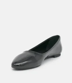 Belle & Lucy Classic Black Pointy Ballet Flats