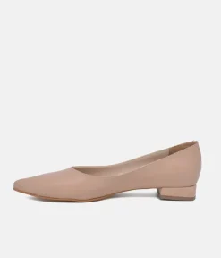 Belle & Lucy Stylish Beige Pointy Toe Flats