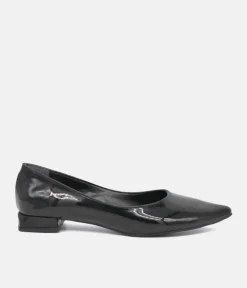 Belle & Lucy Stylish Black Pointy Toe Flats