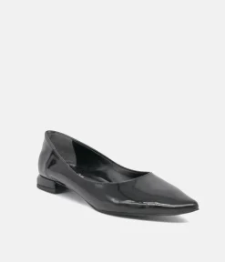Belle & Lucy Stylish Black Pointy Toe Flats
