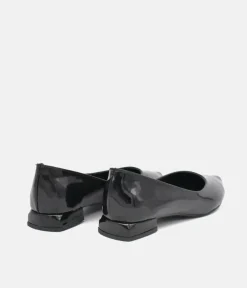 Belle & Lucy Stylish Black Pointy Toe Flats