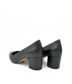 Belle & Lucy Versatile Black Block Heels