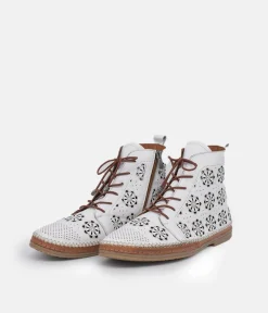 Comfortable Off White Leather Booties