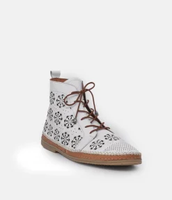 Comfortable Off White Leather Booties