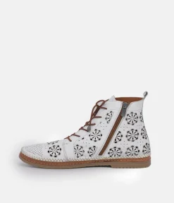 Comfortable Off White Leather Booties