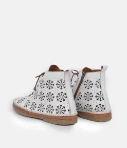 Comfortable Off White Leather Booties
