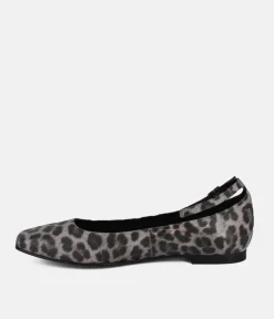 Dansi Striking Leopard Ankle Tie Flats