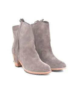 Eve by Australia Luxe