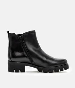 Gabor Chic Black Leather Ankle Boots