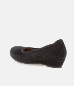 Gabor Plush Black Suede Mini Wedges