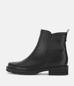 Gabor Versatile Black Leather Ankle Boots