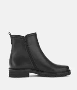 Gabor Versatile Black Leather Ankle Boots