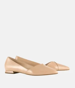 Hogl Beige Patent Leather Flats