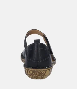 Josef Siebel Pretty Black Closed Toe Sandal