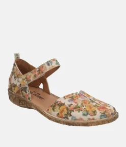 Josef Siebel Pretty Floral Closed Toe Sandal
