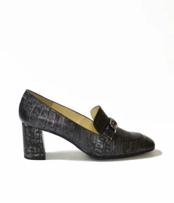 Luxurious Classic Block Heel Loafer