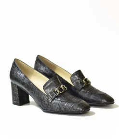 Luxurious Classic Block Heel Loafer