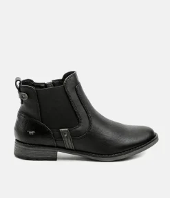 Mustang Cute Chelsea Style Black Ankle Boots