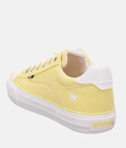 Mustang Sporty Yellow Low Top Trainer