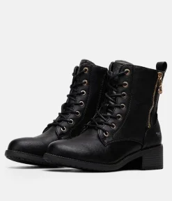Mustang Stylish Black Ankle Boots