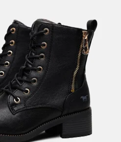 Mustang Stylish Black Ankle Boots