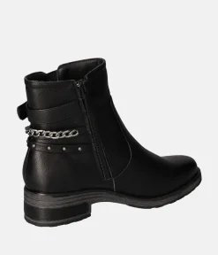 Mustang Stylish Black Ankle Boots