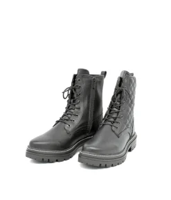 Mustang Stylish Black Quilted Ankle Boots