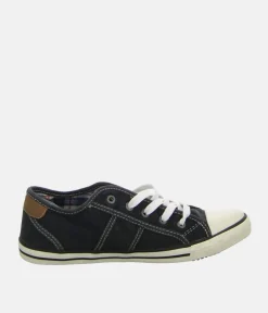 Mustang Vintage Black Lace Up Trainer