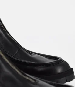 PieSanto Fabulous Front Zip Leather Ankle Boots