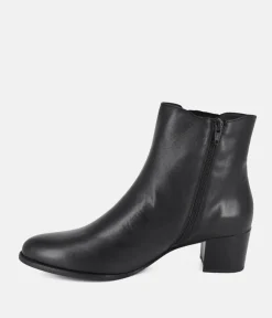 PieSanto Stylish Black Leather Ankle Boots
