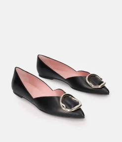 Pretty Ballerina – Chic Black Pointy Toe