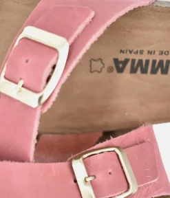 Pretty Strappy Pink Toe Post Sandals