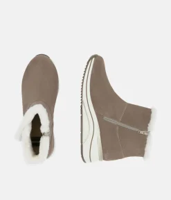 Remonte Stylish Beige Suede Cold Weather Boots