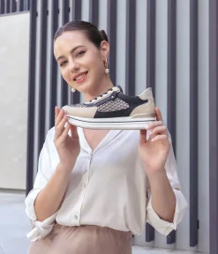 Remonte Super Stylish Black Sporty Sneakers