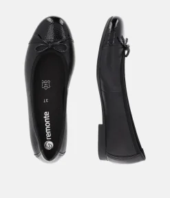 Remonte Versatile Black Round Toe Flats