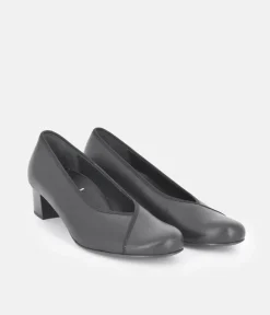 Semler Stylish Black Patent Court Shoes