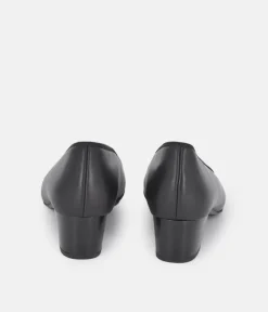 Semler Stylish Black Patent Court Shoes