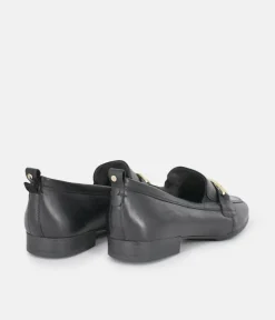 Tamaris Classic Black Leather Loafers