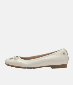 Tamaris Stylish Cream Patent Ballet Flats