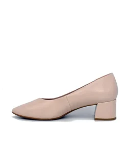 Tamaris Stylish Ivory Leather Block Heels