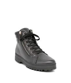 Tamaris Versatile Black Leather Ankle Bootie