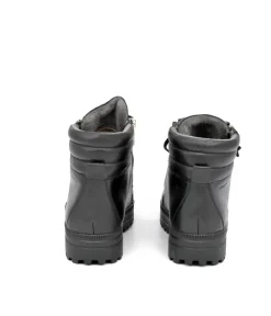 Tamaris Versatile Black Leather Ankle Bootie