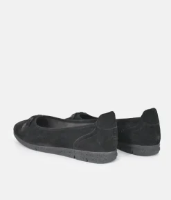 Tamaris Versatile Black Suede Round Toe Flats