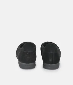 Tamaris Versatile Black Suede Round Toe Flats