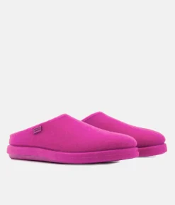 Very comfortable Fuchsia Felt Slippers with footbed