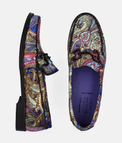 Vittoria Mengoni Gorgeous Oriental Loafers