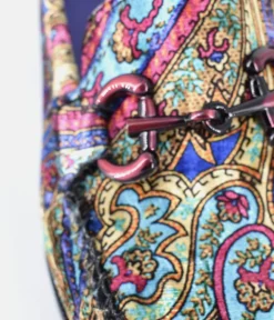 Vittoria Mengoni Gorgeous Oriental Loafers