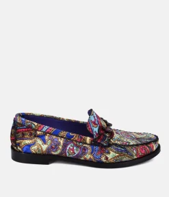 Vittoria Mengoni Gorgeous Oriental Loafers